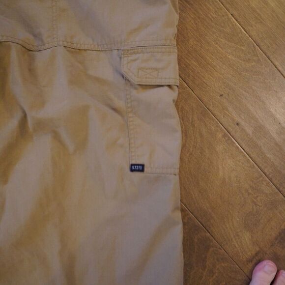 5.11 511 Tactical Cargo Pants Men 44x30 Khaki Canvas w Expandable Waist Duty - Picture 8 of 9